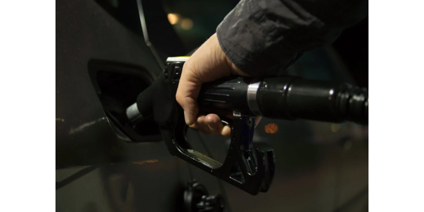 Средняя цена на бензин в округе Сан-Диего за ночь выросла на 5 центов