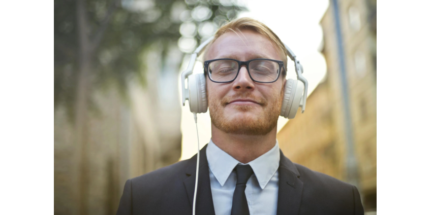 Опубликован список самых популярных за десять лет песен