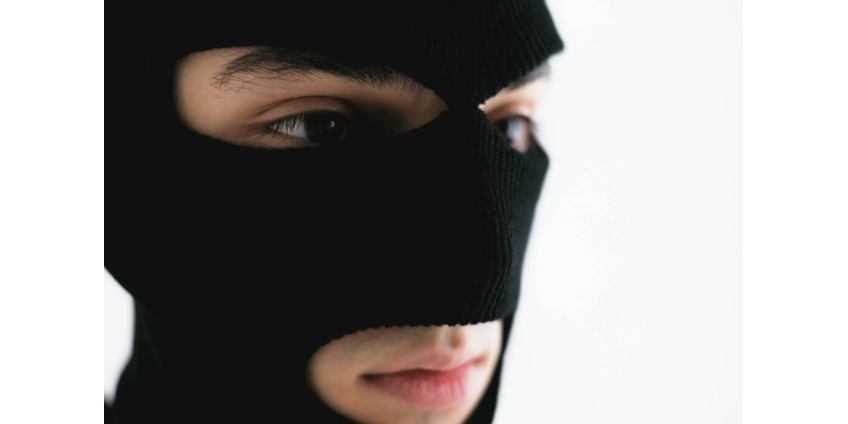 В Лос-Анджелесе предложили запретить полицейским скрывать лица во время работы