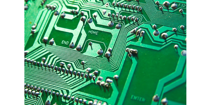 Трамп пригрозил различными ограничениями на экспорт чипов из-за цифровых налогов Трамп пригрозил различными ограничениями на экспорт чипов из-за цифровых налогов