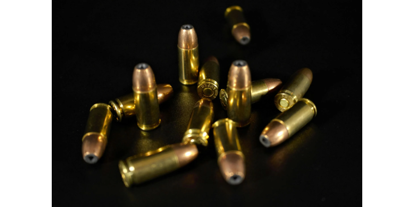 Мужчина погиб при стрельбе на автозаправке в Восточном Лос-Анджелесе