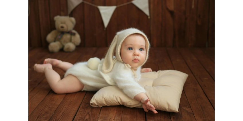 Женщина стала придумывать имена для чужих детей и заработала на этом тысячи долларов