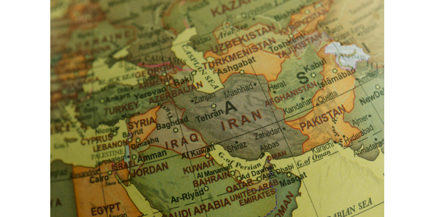 Трамп заявил, что хотел бы снять санкции с Ирана, когда тот будет к этому готов