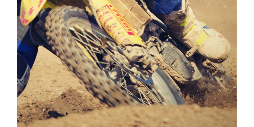 Португальский мотогонщик погиб за два километра до финиша