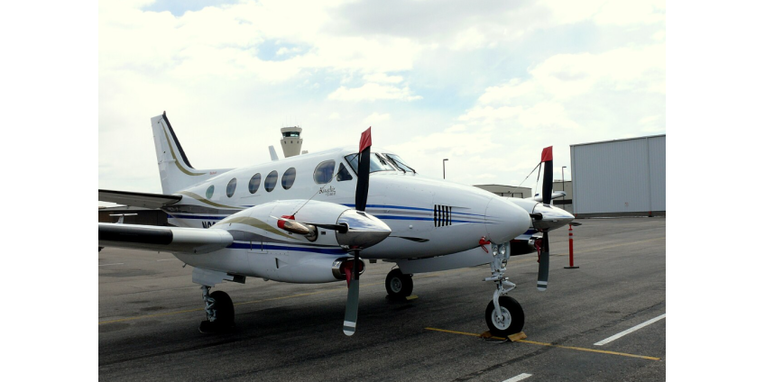 Самолет рухнул на заднем дворе дома во Флориде