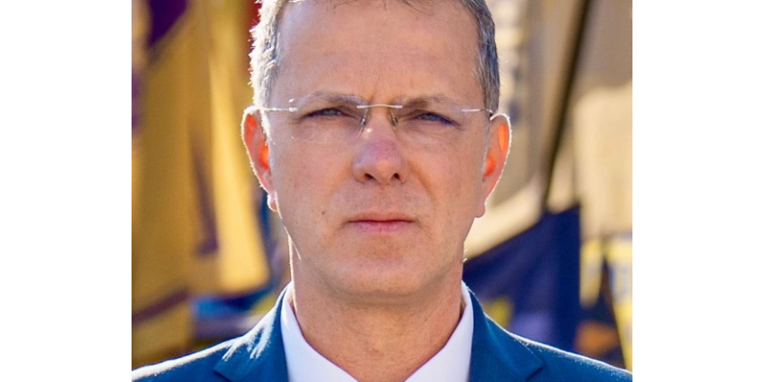 Министр страны НАТО попал в скандал из-за лжи в резюме