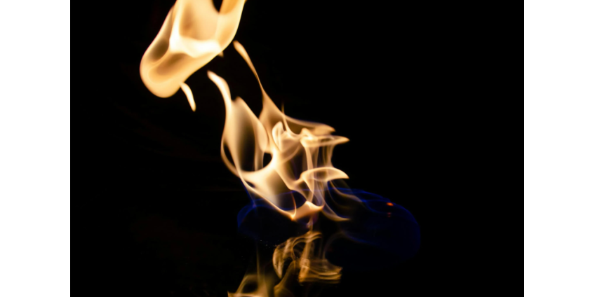 В Нью-Йорке студент поджег спящего пассажира метро