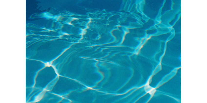 Больше десяти детей отравились в бассейне российского города Больше десяти детей отравились в бассейне российского города