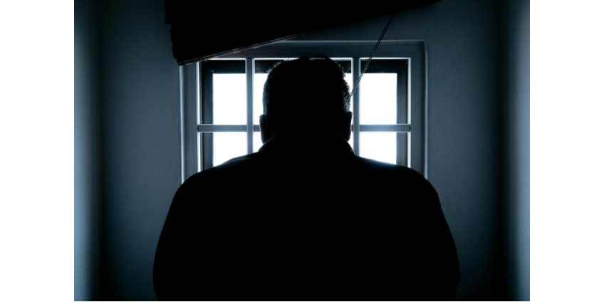 В тюрьмах округа Марикопа вернули полосатую форму для заключённых