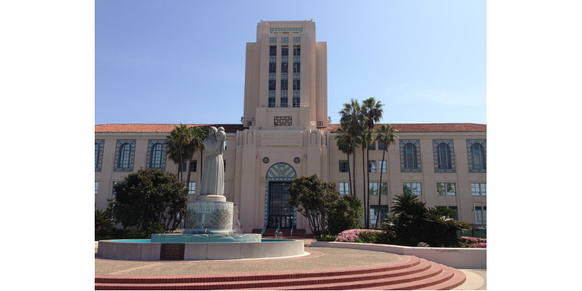 В округе Сан-Диего ограничили доступ федеральных силовиков в здания без судебного ордера