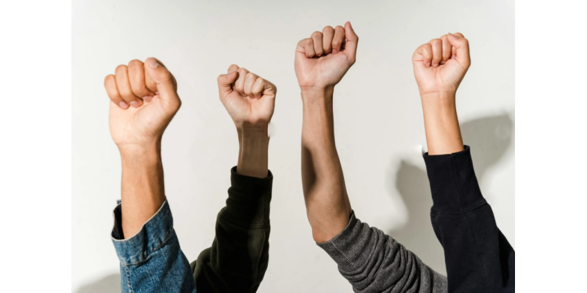 Массовый протест против ICE прошел на территории UCLA