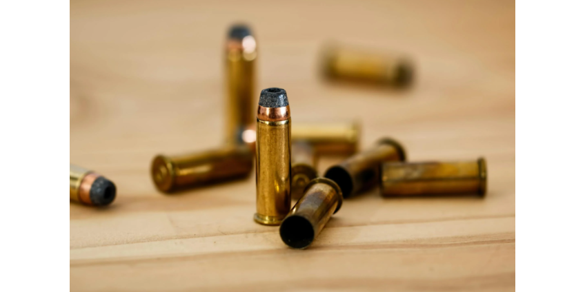 Суд в Аризоне приговорил мужчину к смертной казни за убийство при стрельбе из проезжавшего мотоцикла