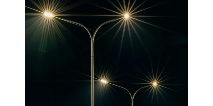 Сотни фонарей отремонтировали в Восточном Лос-Анджелесе, работы расширят на центр города