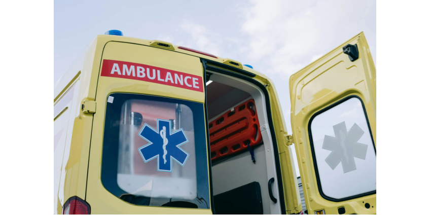 Автомобиль протаранил толпу на параде в США, более 20 человек пострадали