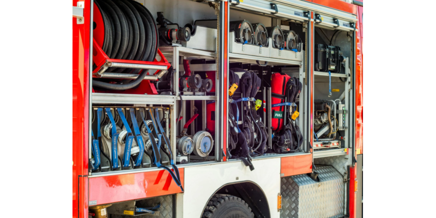 В Сан-Диего прошёл ежегодный лагерь для будущих пожарных с участием подростков