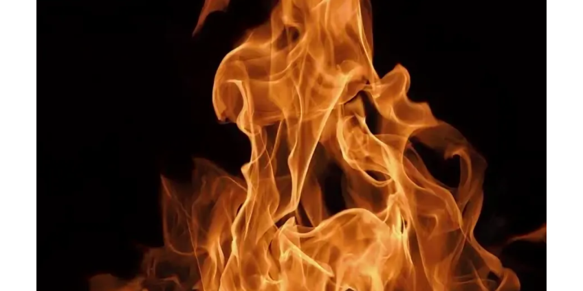 В Мексике сгорел склад кокса