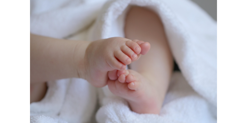 Воспитательница детского сада случайно задушила ребенка одеялом