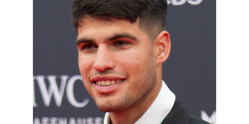 Вторая ракетка мира Алькарас снялся с «Ролан Гаррос»