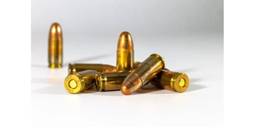 Стрелявшего на приеме у Трампа обвинили в покушении на убийство президента