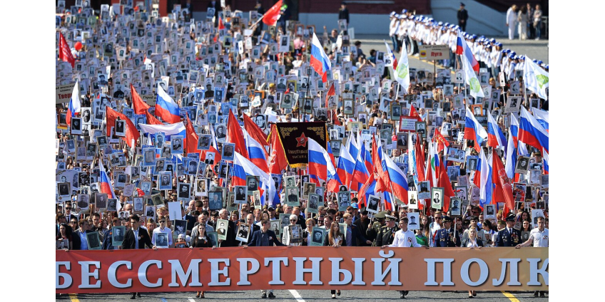 В России и мире прошли шествия «Бессмертного полка»
