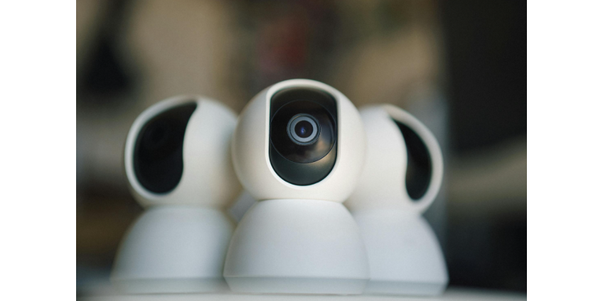 Камеры с ИИ в школе города Гудиер вызвали споры о слежке за учениками