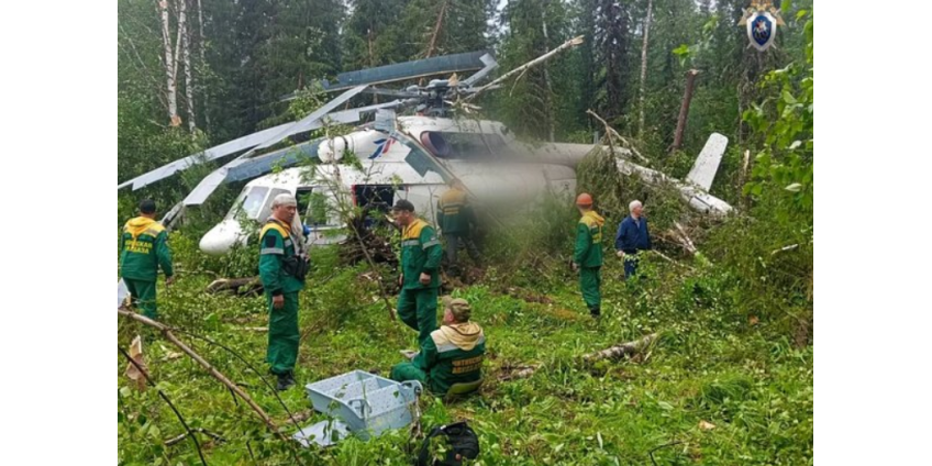 Появились первые кадры с места жесткой посадки вертолета Ми-8Т в российском регионе