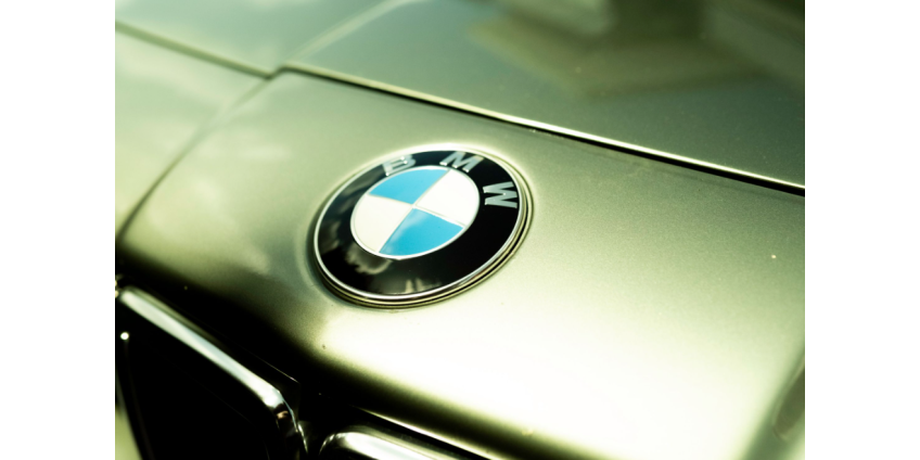 В Финиксе погибла женщина после ДТП с участием скрывшегося водителя BMW